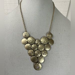 Artsy swirl hammered disc necklace